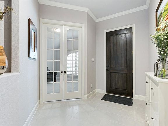 5th image of 431 Paso Fino St
