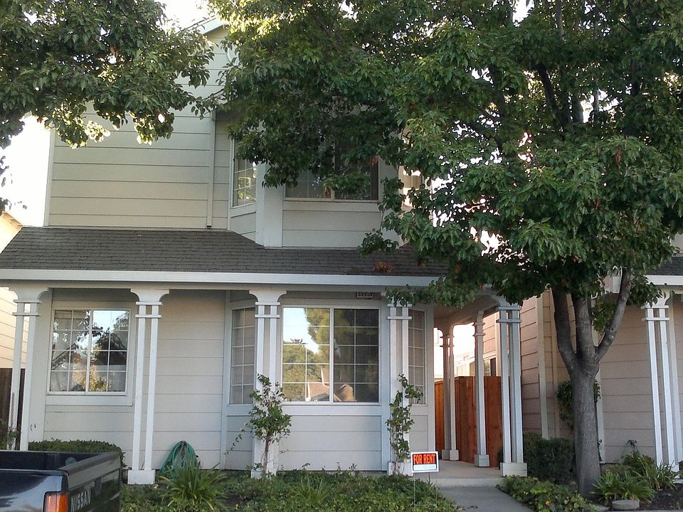 1st image of 39959 Potrero Dr