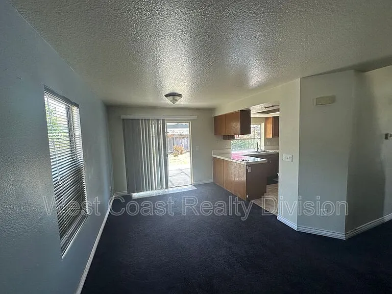7049 Arlington Pl — Photo 15