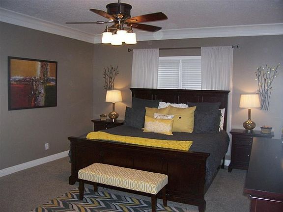4th image of 7240 Londondale Dr