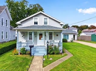 1227 W 3rd St, Ashtabula, OH 44004