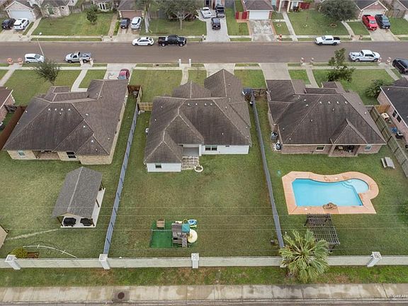 3rd image of 607 Abbott Ave