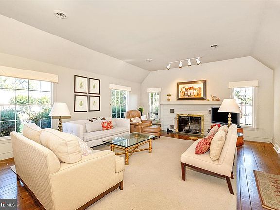4th image of 5433 Shookstown Rd