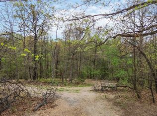 20 N Embleton Ln, Bella Vista, AR 72714