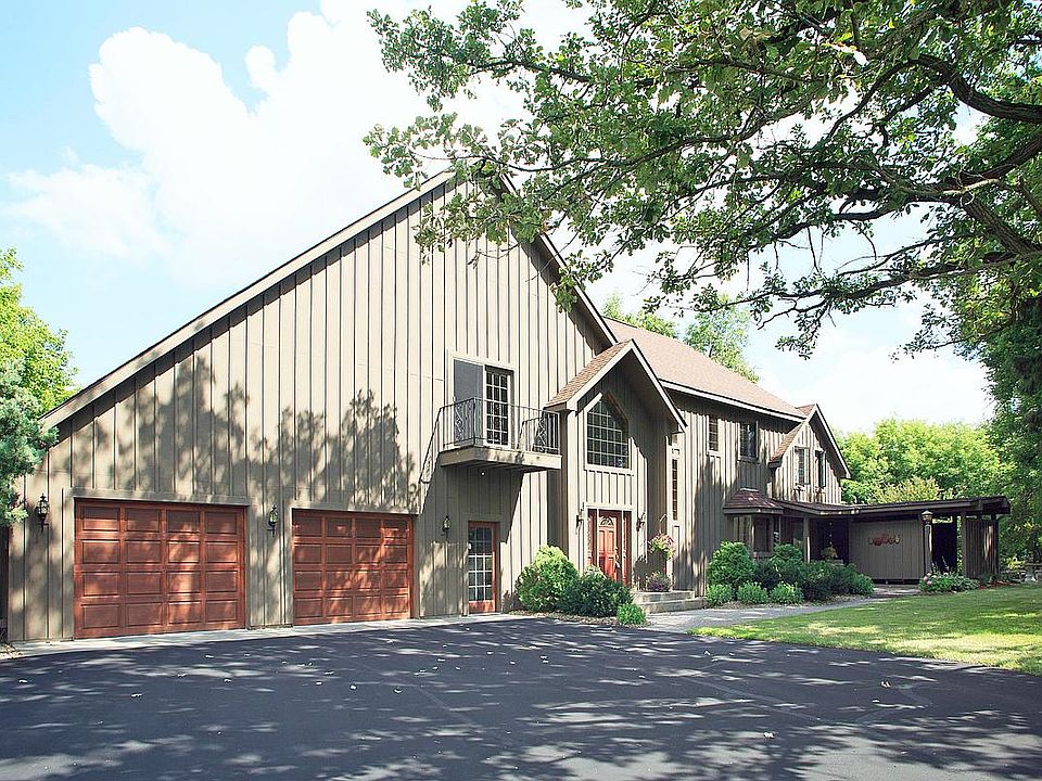 Welcome to 26475 Dodd Blvd