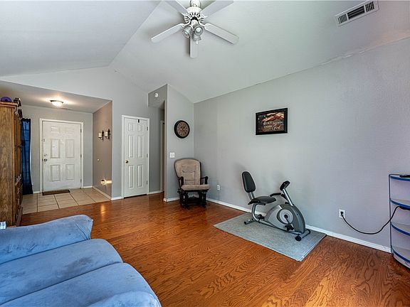 4th image of 1892 Rosewood Ln