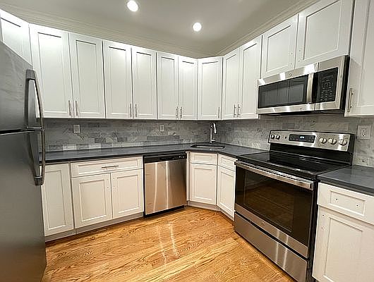 2nd image of 390 2nd St #13A