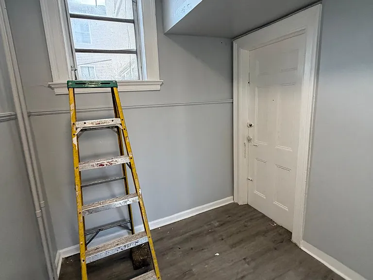 325 Roseville Ave #A — Photo 10