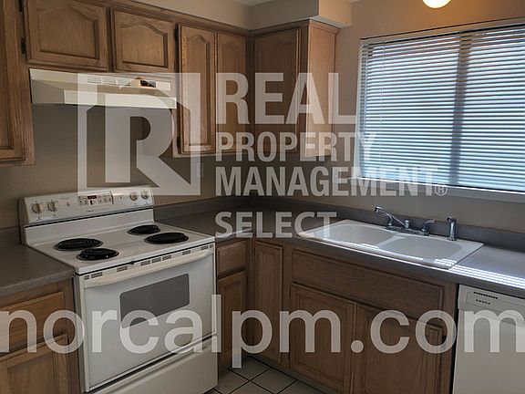 4th image of 720 Sunrise Ave APT 31A