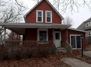 501 Kickapoo St, Hiawatha, KS 66434