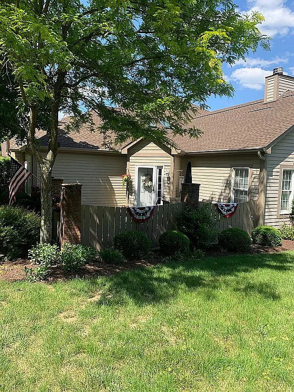 223 Sycamore Dr photo 1