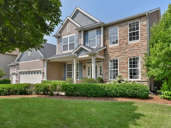 2713 McDuffee Cir, North Aurora, IL 60542