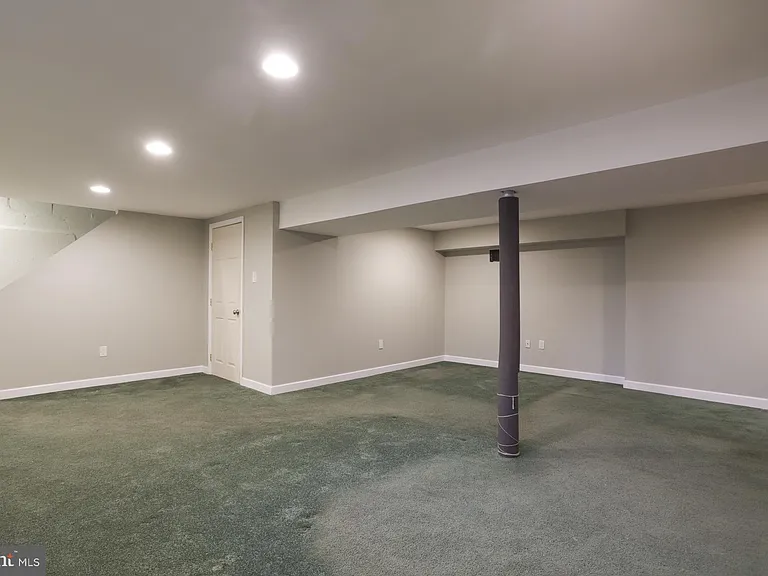 1940 Arrowood Dr — Photo 28