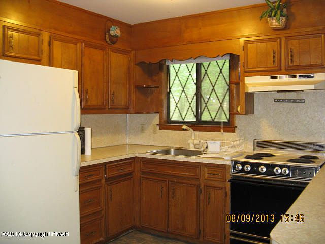 2nd image of 3165 Woodcrest Ave