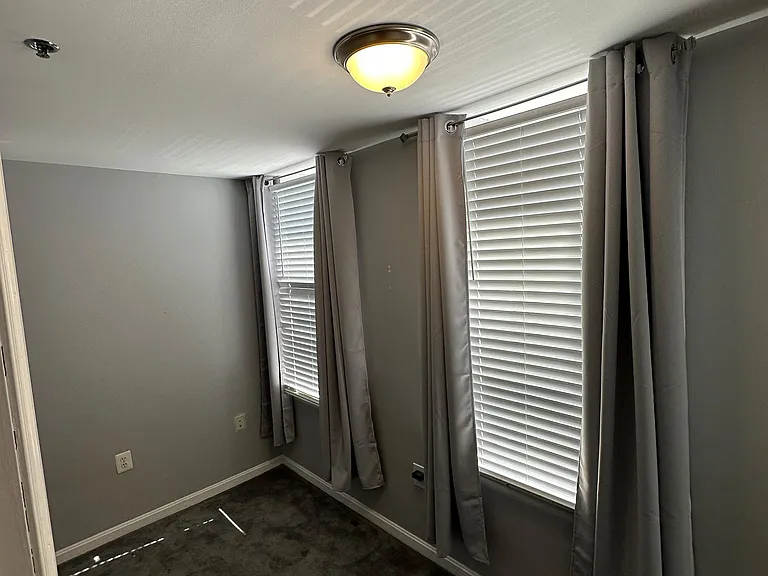 1614 W Lexington St — Photo 10