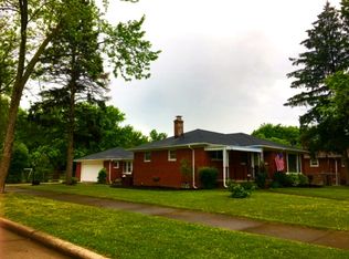 11819 Meadowbrook Dr, Parma Heights, OH 44130