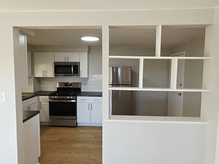 11011 - 13 South Lloyd Drive - #13 — Photo 7