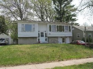 1014 S 9th Ave, Marshalltown, IA 50158