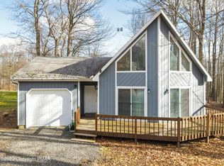 42 Old Post Rd, Tobyhanna, PA 18466