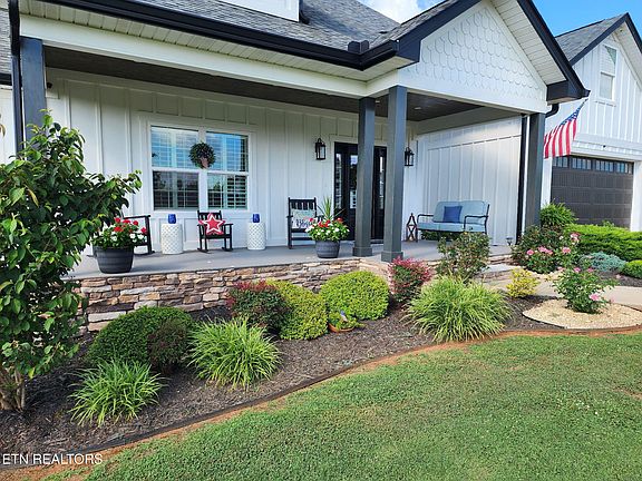 4th image of 113 Stone Leigh Dr