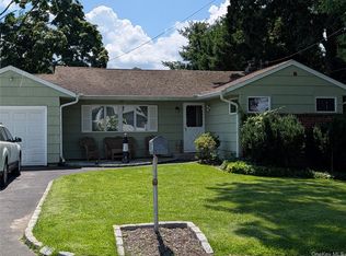 35 Sheridan Street, Huntington, NY 11743