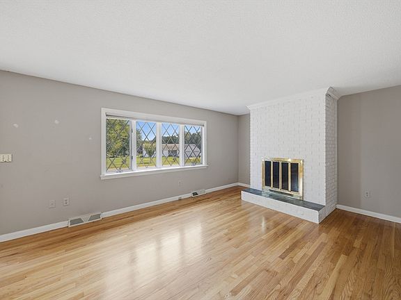 5th image of 159 Mountainview Rd