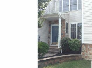 31 Farmington Ct, Bordentown, NJ 08505