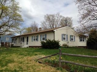 9 Williams St, Easthampton, MA 01027