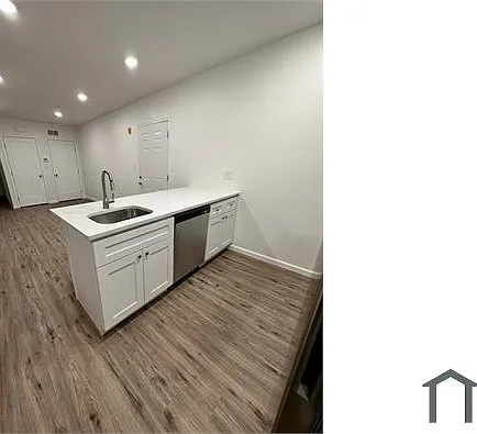 4224 Brown St #2 — Photo 11