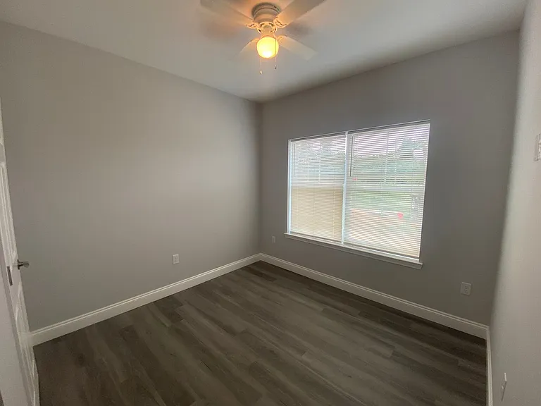 2936 Hall Ave — Photo 13