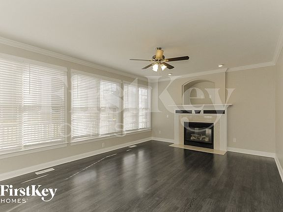 4th image of 11124 Fountaingrove Dr