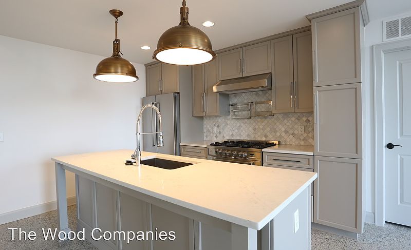 1st image of 9 Buttles Ave APT 207