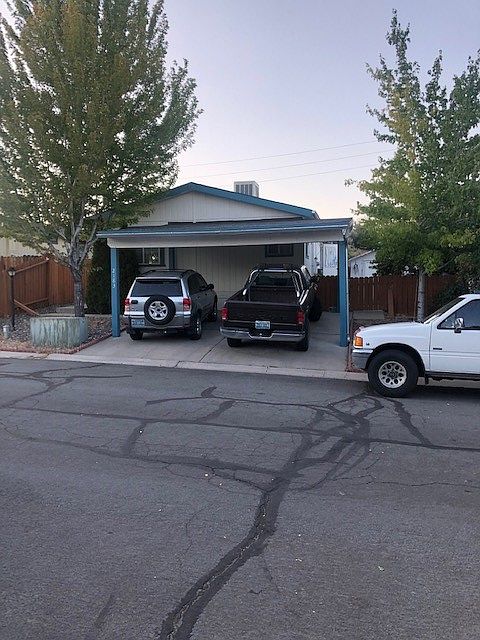 2nd image of 2183 Barberry Way