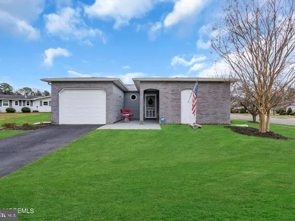 105 Baser Ln, Brick, NJ 08724