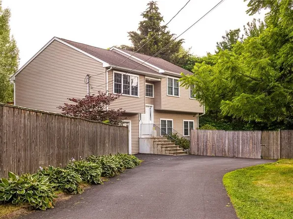 93 Maywood Ave, Warwick, RI 02889