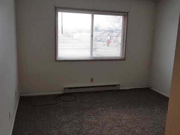 5th image of 219 2nd Ave W APT 13