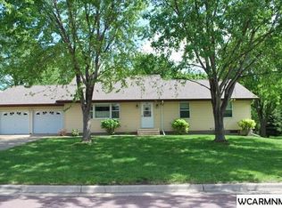 1545 Meadowlark Ln, Fairmont, MN 56031