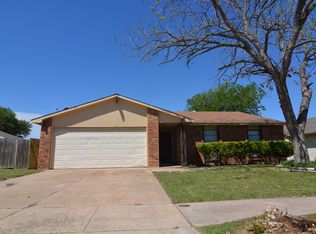 7512 Red Willow Rd, Fort Worth, TX 76133
