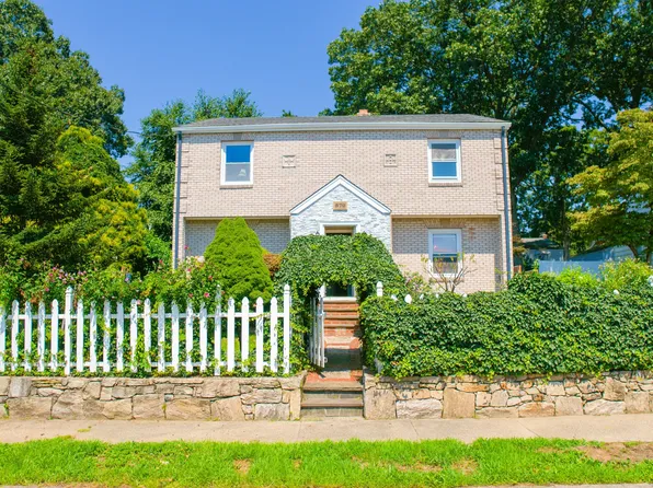 570 Ruth Street, Bridgeport, CT 06606