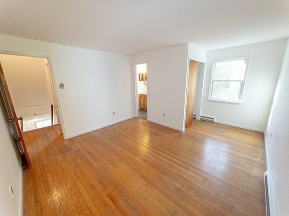 5th image of 122 Titicus Rd