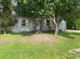 301 Anderson St, Centralia, IL 62801