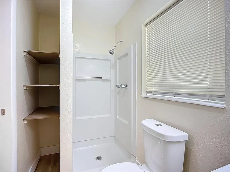 4513 W Gray St — Photo 17