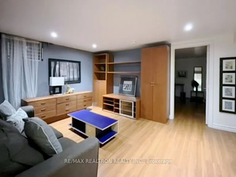 2 Greyhound Dr #BASEMENT — Photo 2