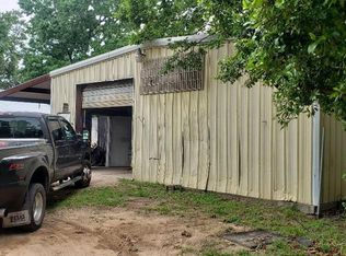 513 N Danville St, Willis, TX 77378