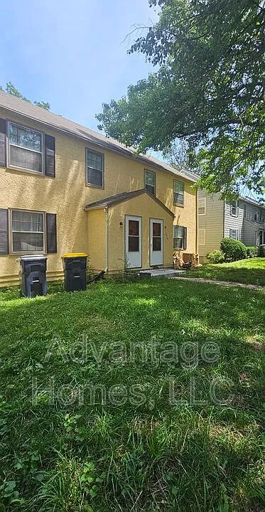 612-614 E 63rd Trfy #614 E 63RD TER