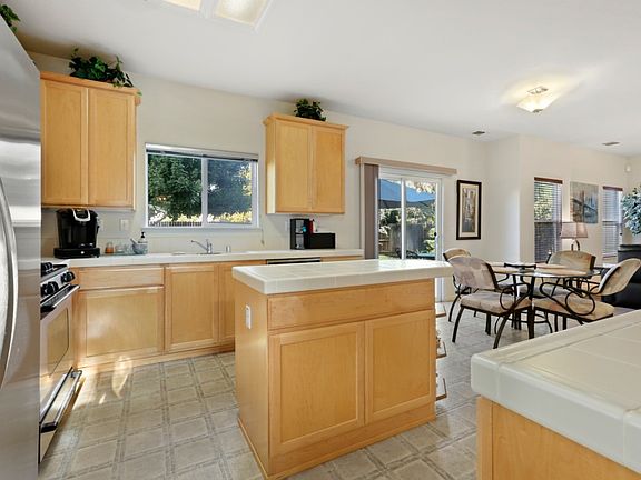 4th image of 2689 Mabry Dr