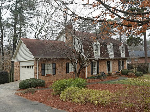 2nd image of 3474 Waddeston Way NE