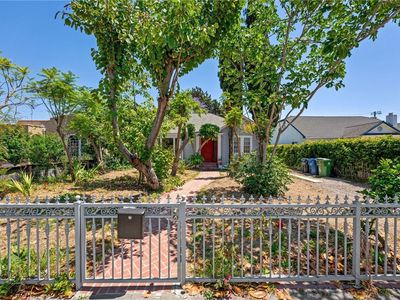 1106 S Victoria Ave, Los Angeles, CA, 90019