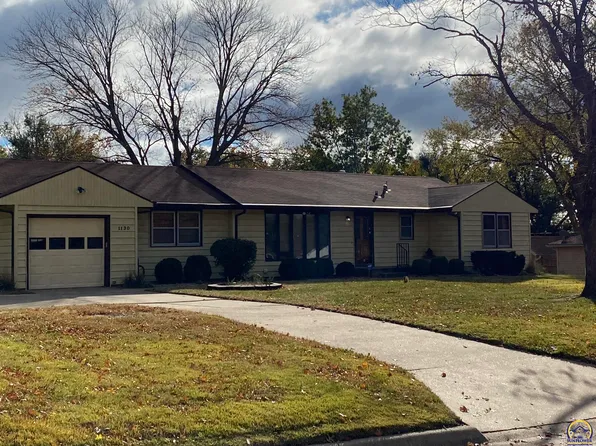 1130 SW Meadow Ln, Topeka, KS 66604