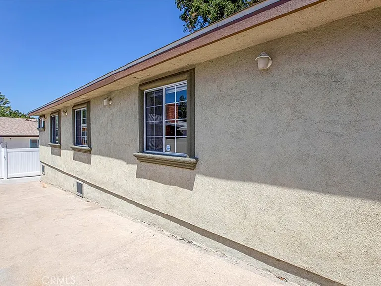 10531 Greenburn Ave — Photo 10